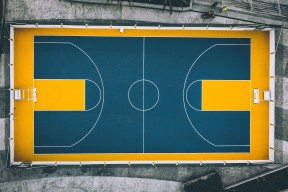 2026世界杯官网-从Doinb十五连败到澳洲教练危机，当电竞与足球共享失语困境